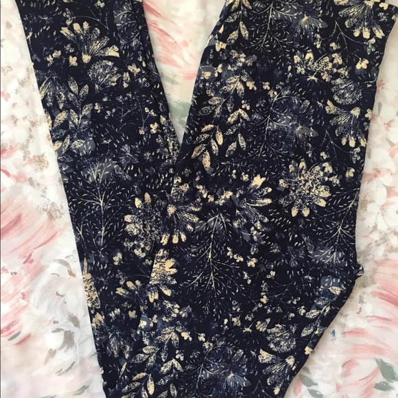 Lularoe tc leggings - Picture 1 of 2